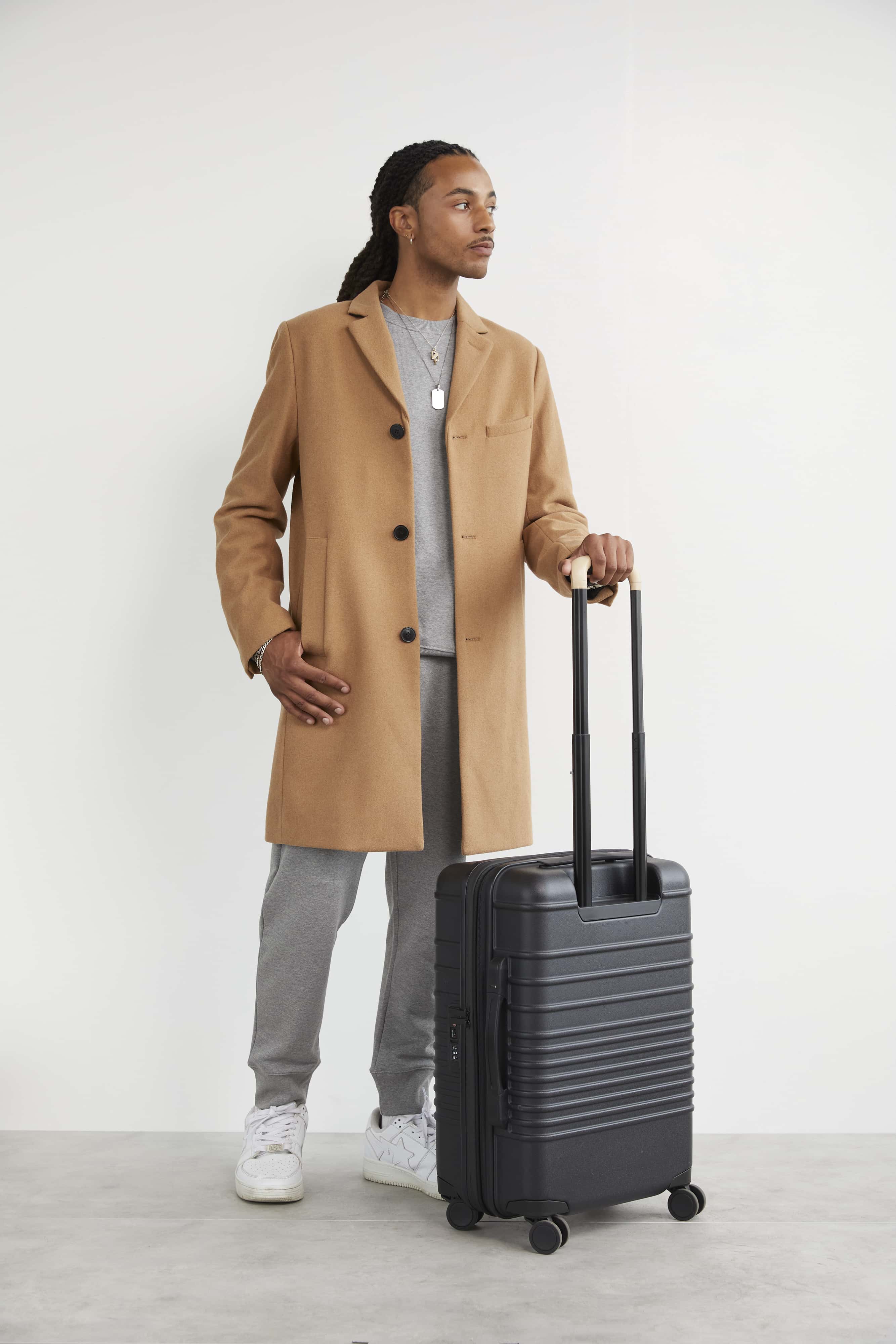 The Carry-On Roller in Black - Image 15