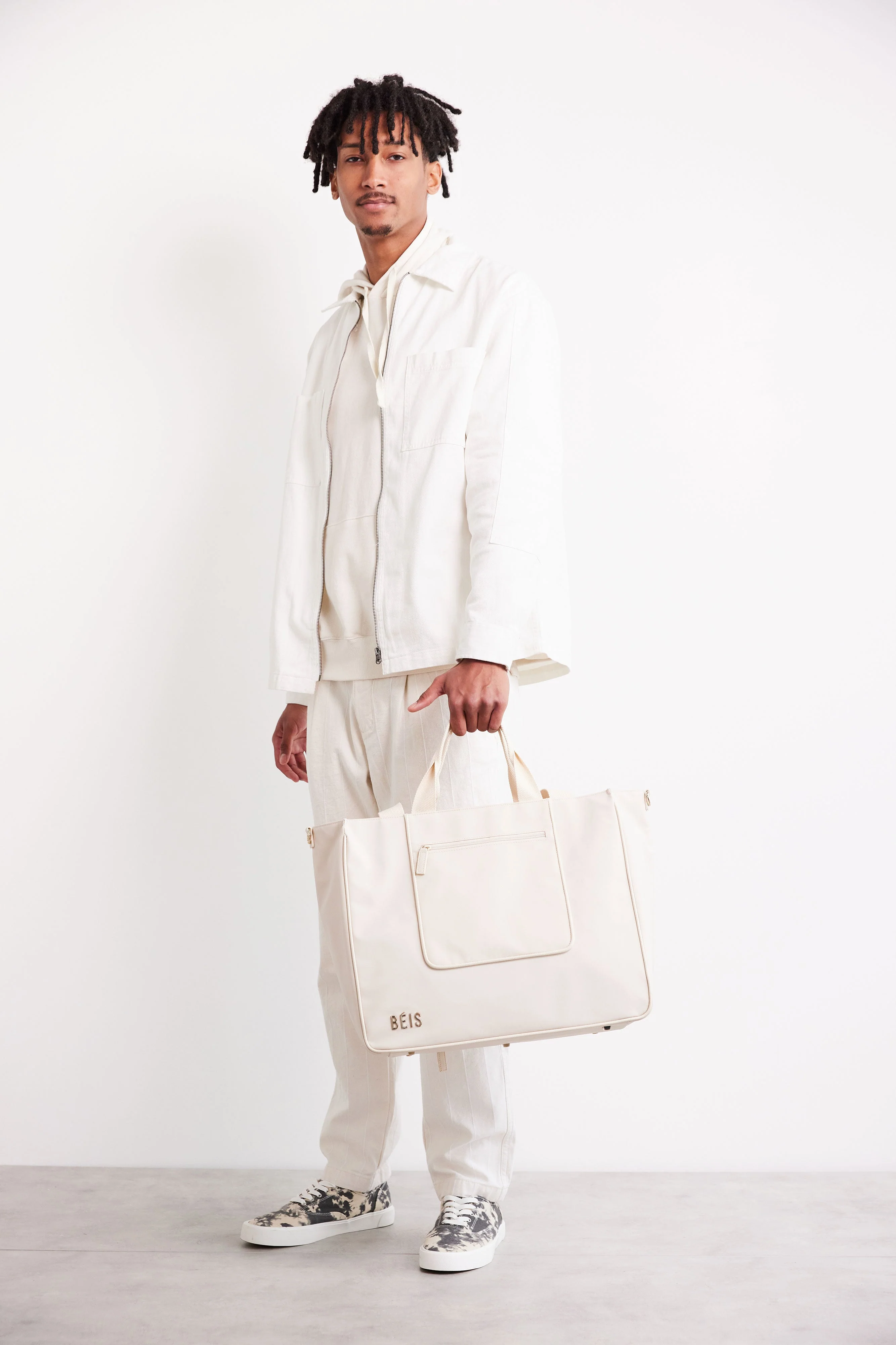 The East To West Tote in Beige - Image 5