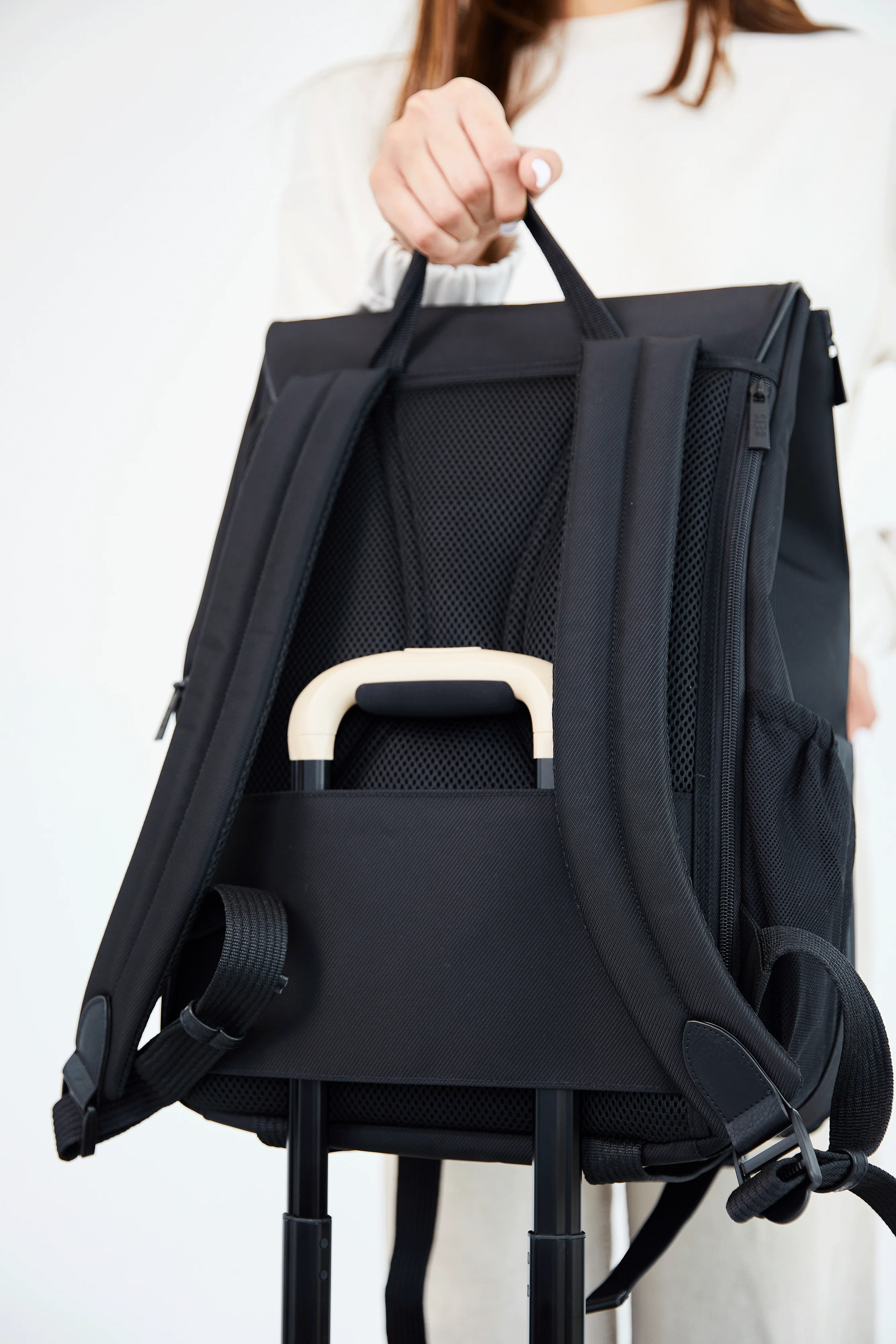 The Hanging Backpack in Black - Image 9