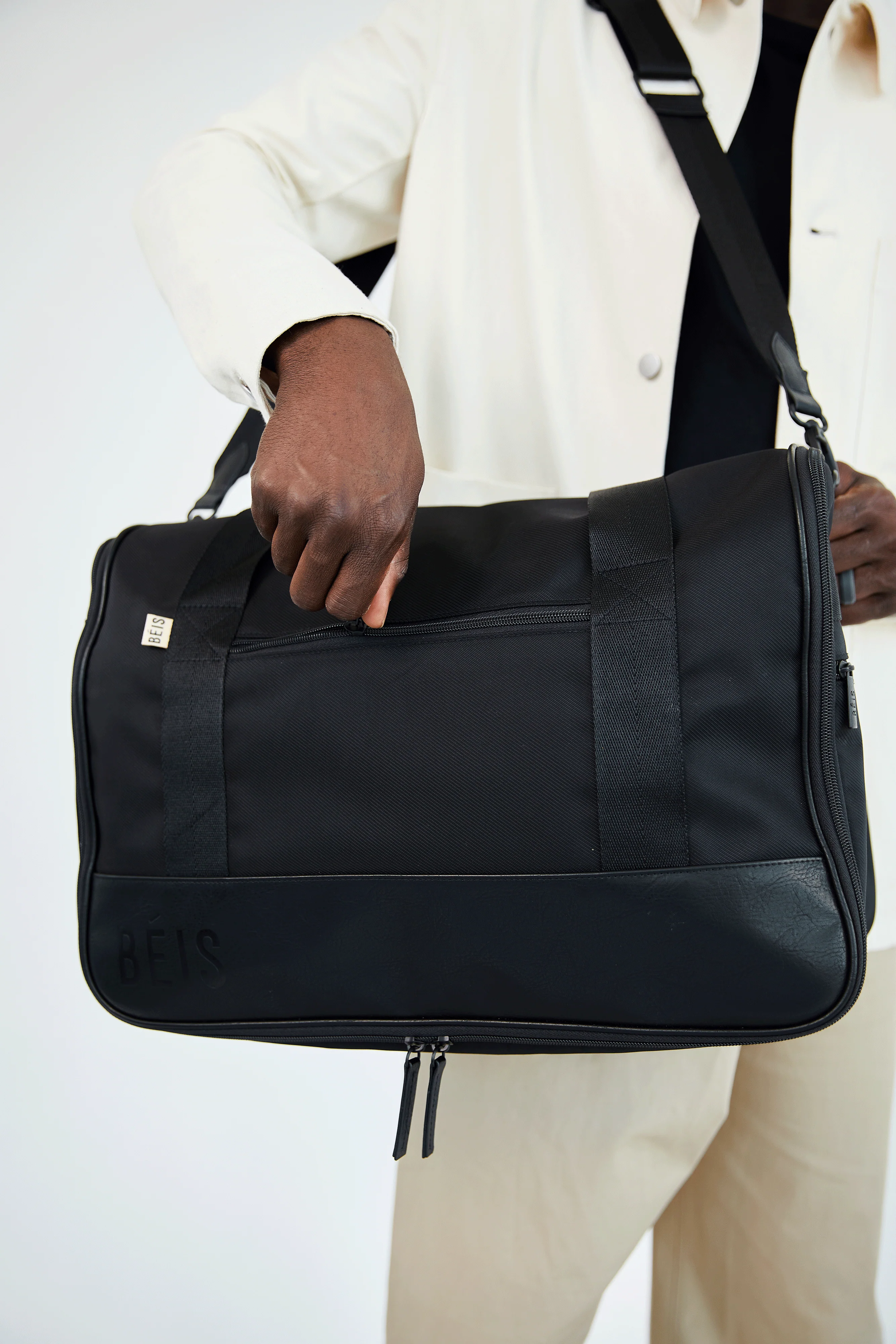 The Hanging Duffle in Black - Image 12