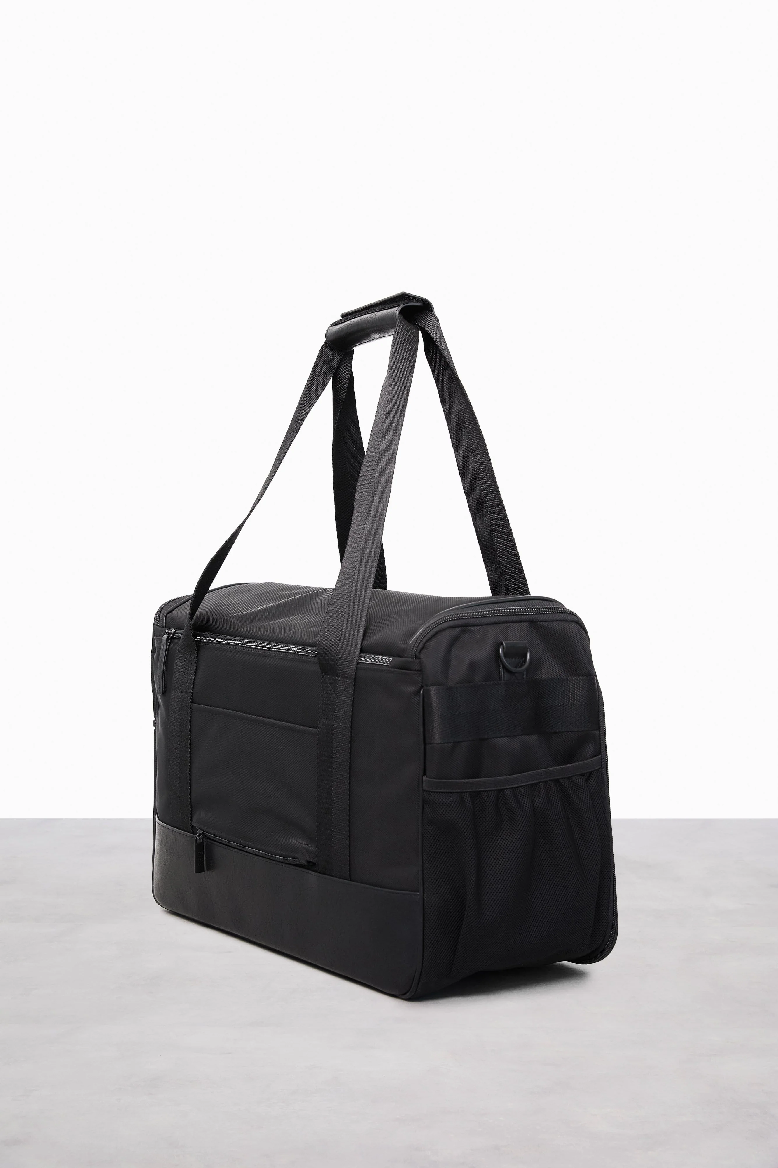 The Hanging Duffle in Black - Image 7
