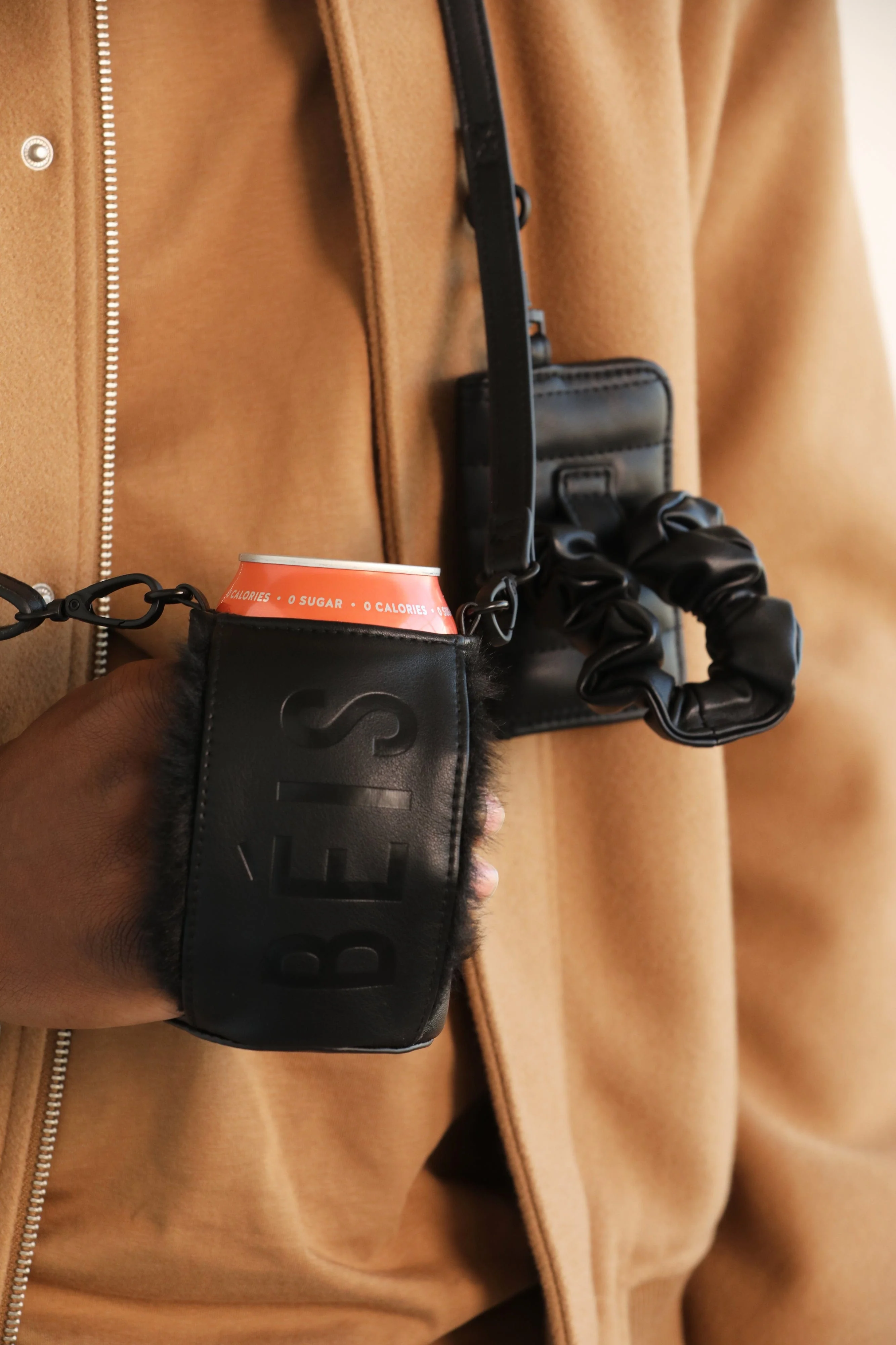 The Koozie Sling in Black - Image 8