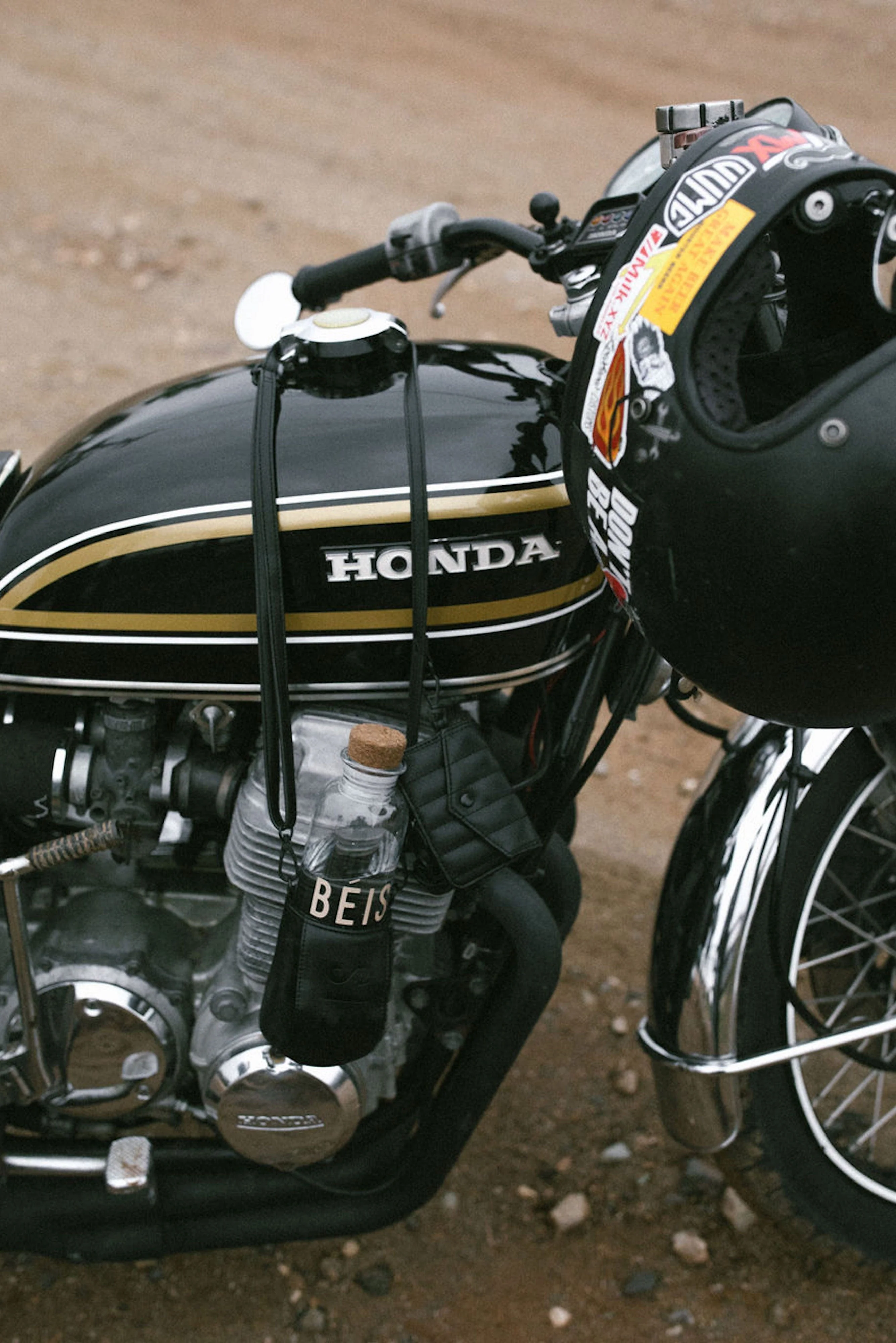 The Koozie Sling in Black - Image 9