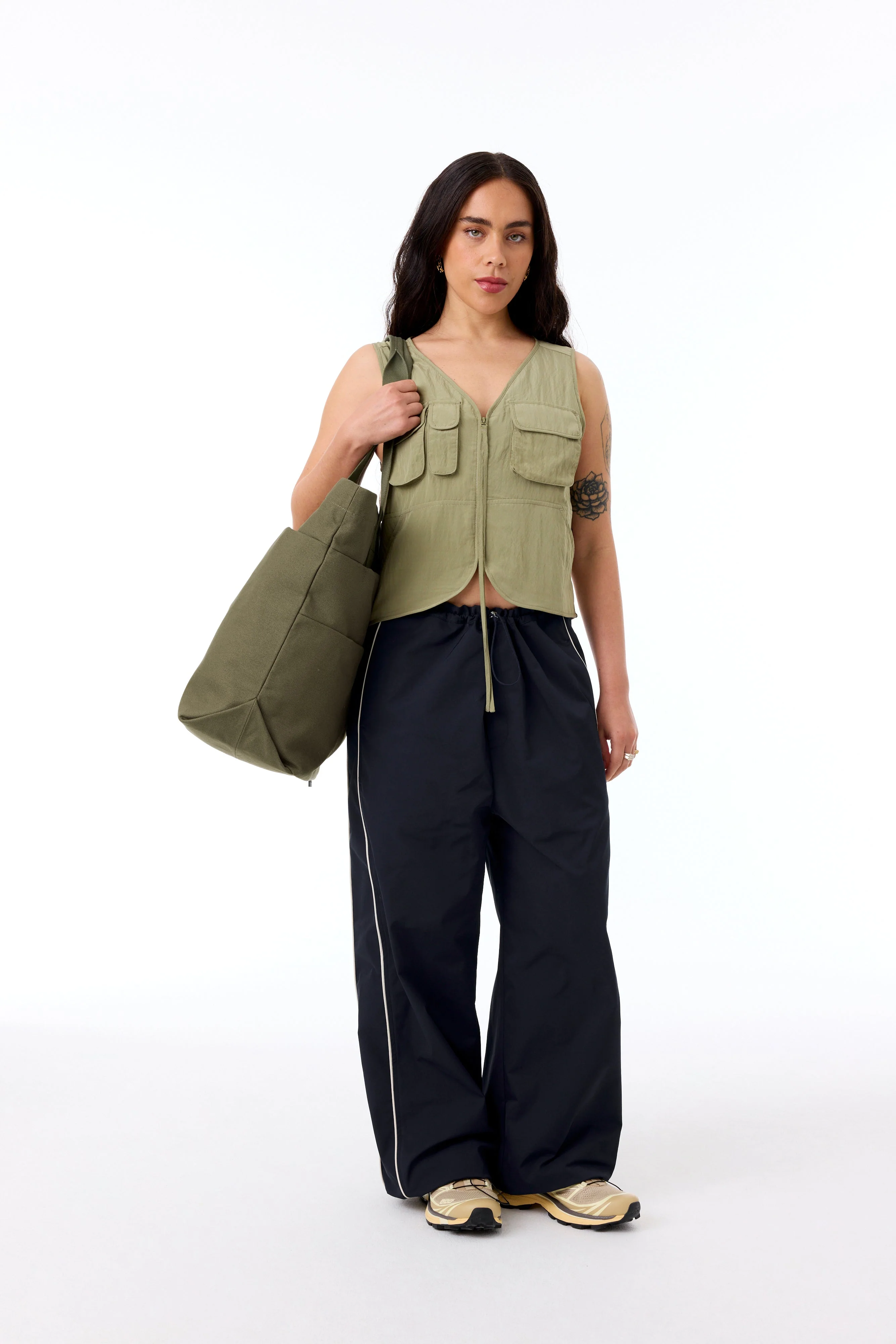 The Utility Tote in Olive - Image 4