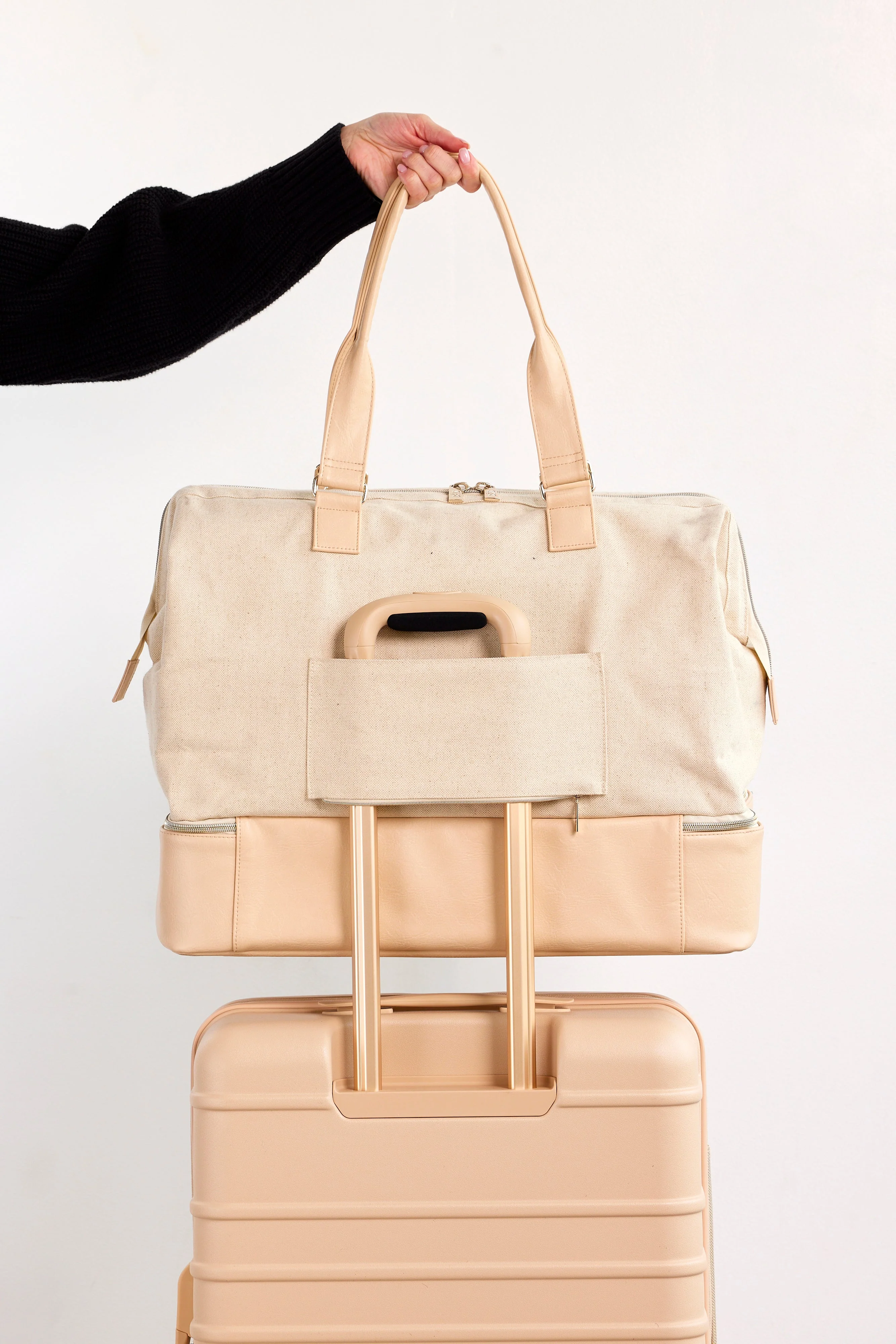 The Weekender in Beige - Image 4