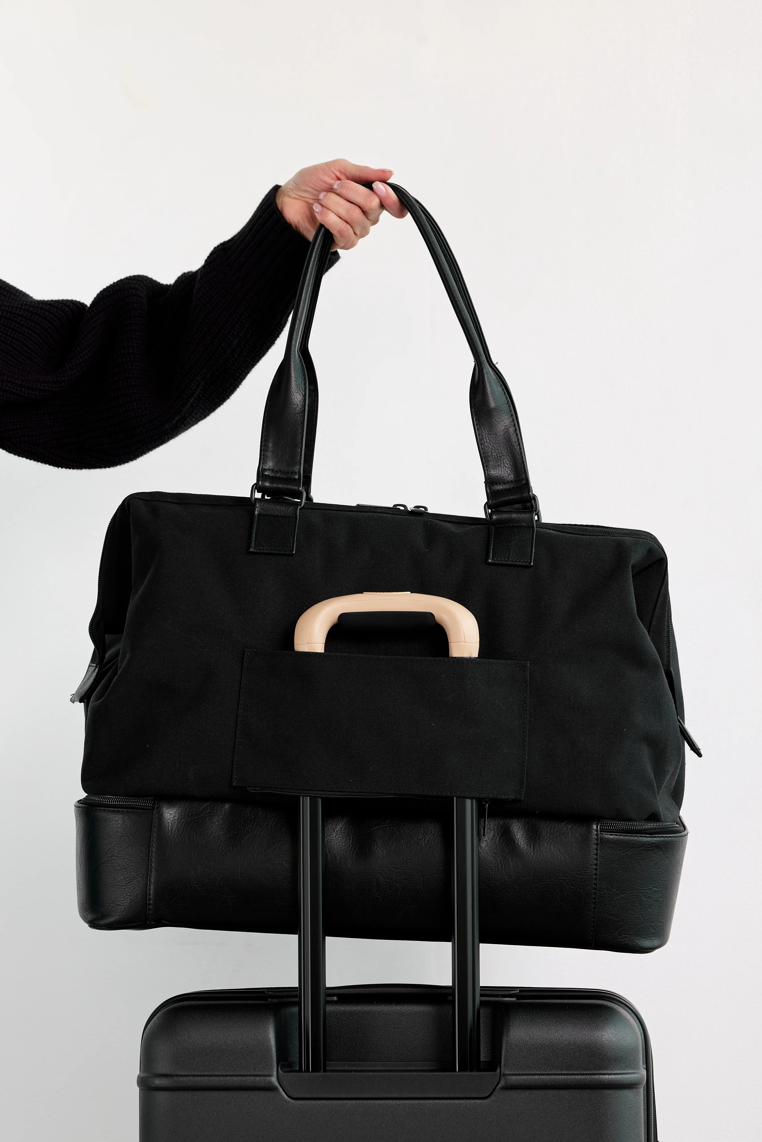 The Weekender in Black - Image 12